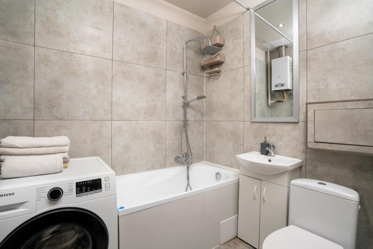 As Home 8-Osobowy Apartament W Rynku Breslavia Exterior foto